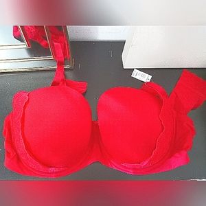 Fire red lace bra by torrid NEW  with tags